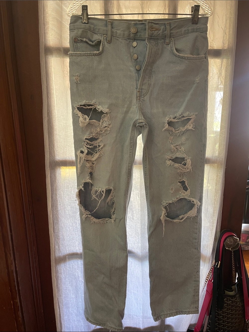 zara womens Distressed Light Blue Jeans - Ripped Straight Leg size 4